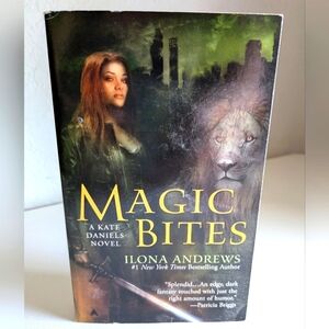 Magic Bites by Ilona Andrews Book Paperback Good Condition